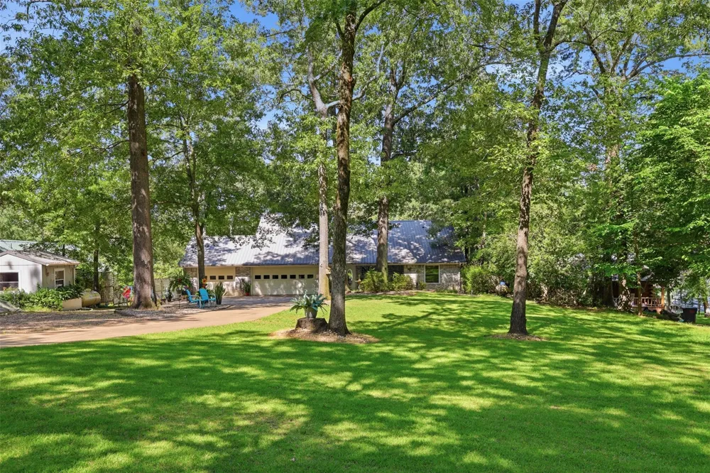190 County Road 2452 Leesburg, TX 75451