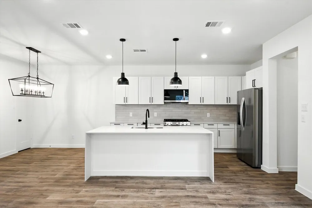 1852 Dry Cherry Drive #A Dayton, TX 77535