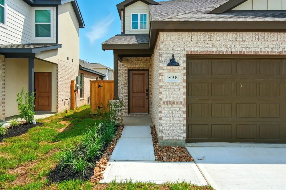 1852 Dry Cherry Drive #A Dayton, TX 77535