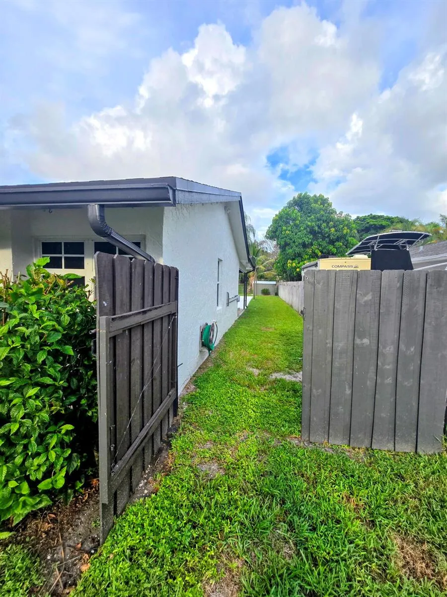 840 NW 48TH AVENUE Coconut Creek, FL 33063