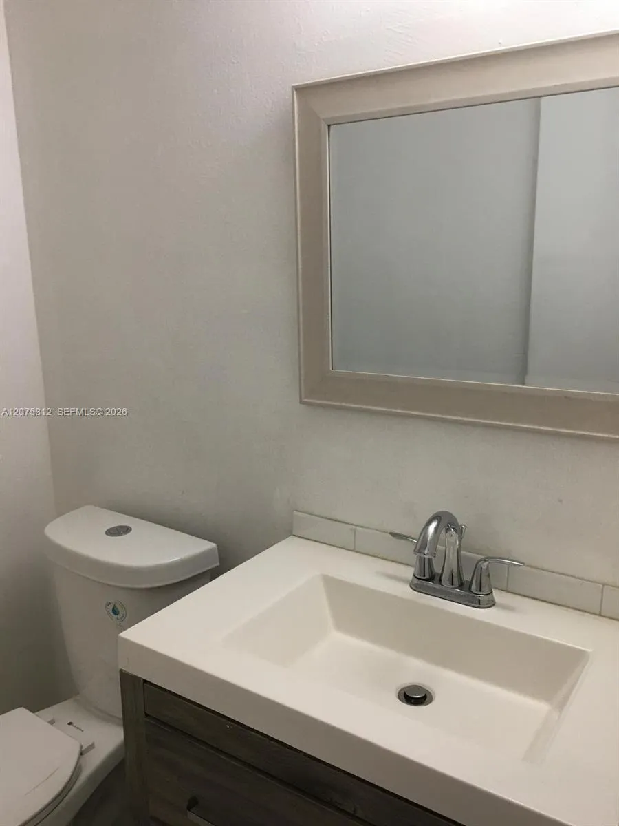 669 W 80th St #0 Hialeah, FL 33014