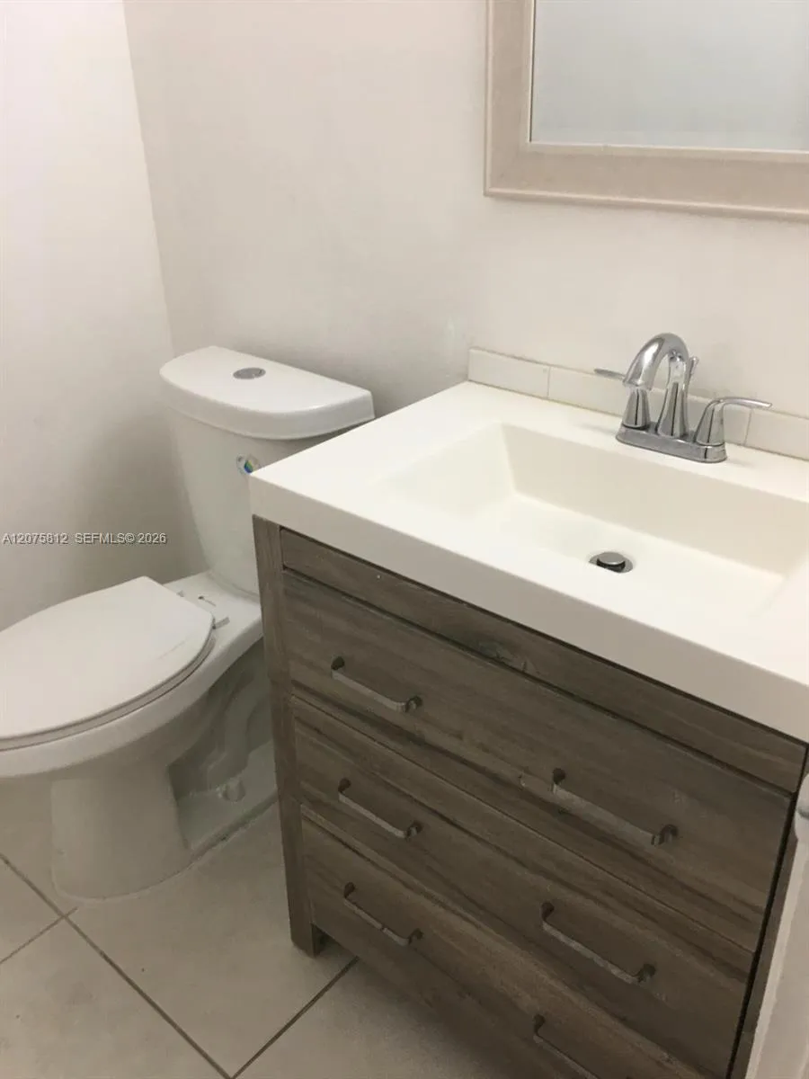 669 W 80th St #0 Hialeah, FL 33014