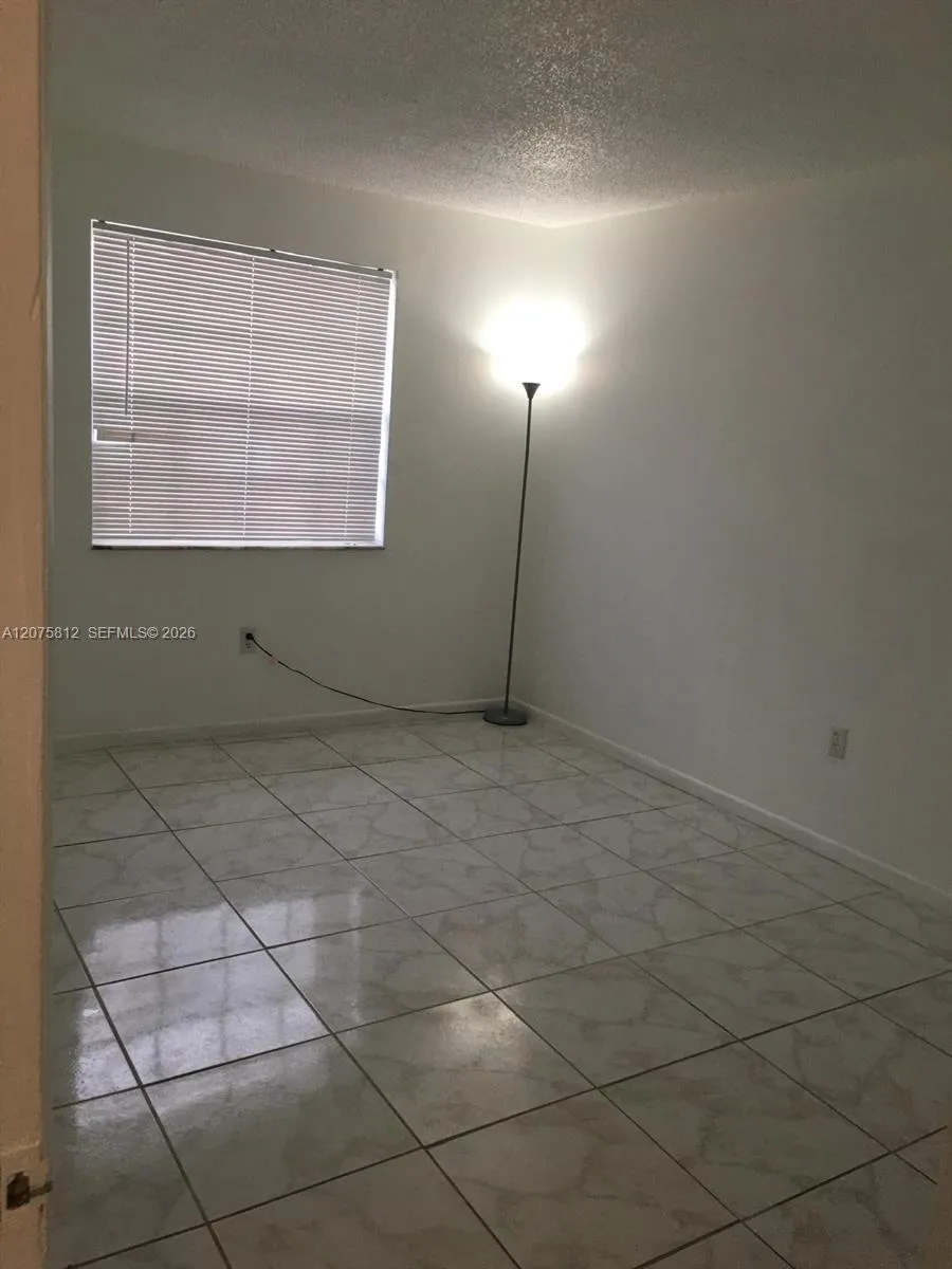 669 W 80th St #0 Hialeah, FL 33014
