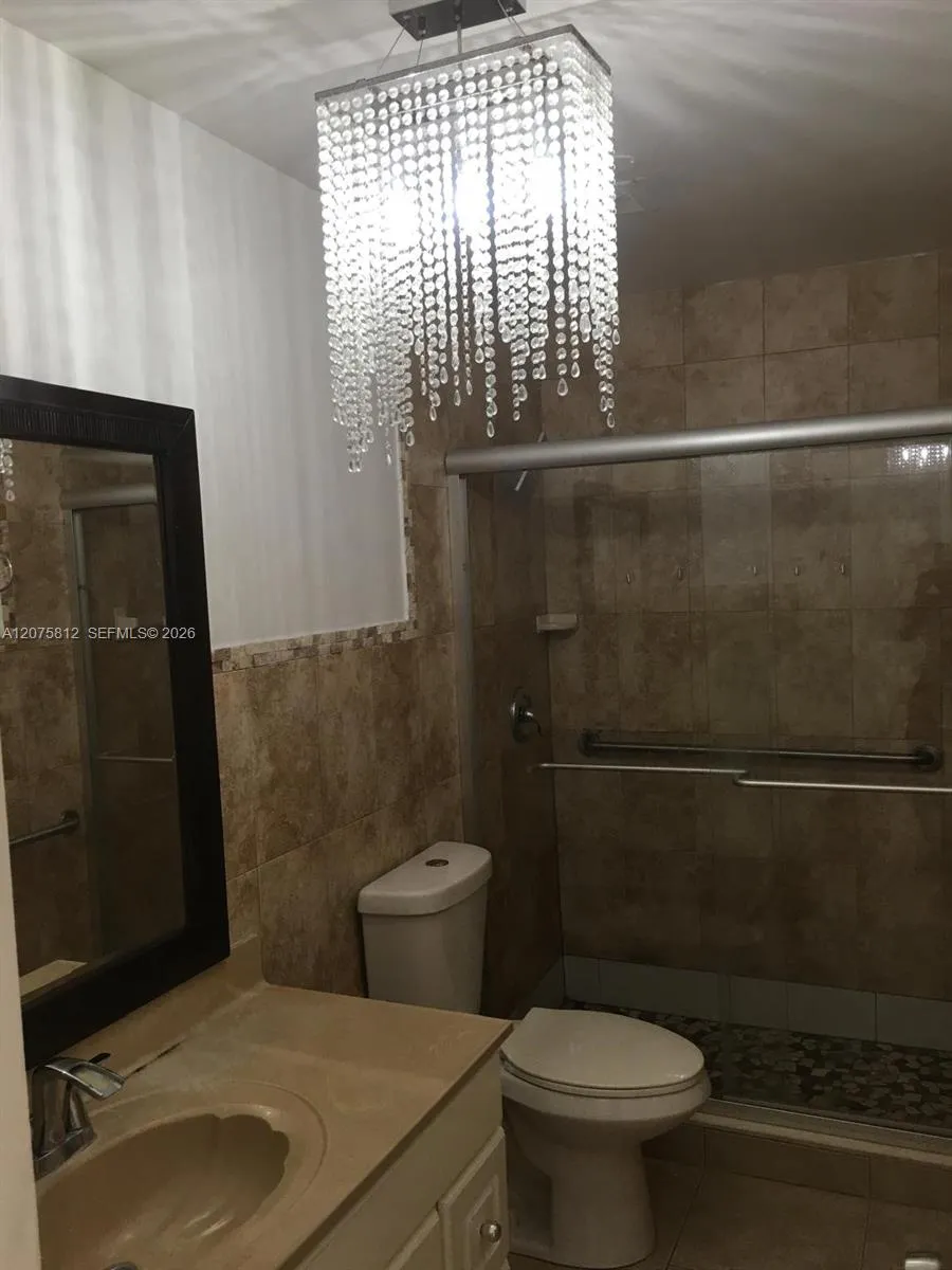 669 W 80th St #0 Hialeah, FL 33014