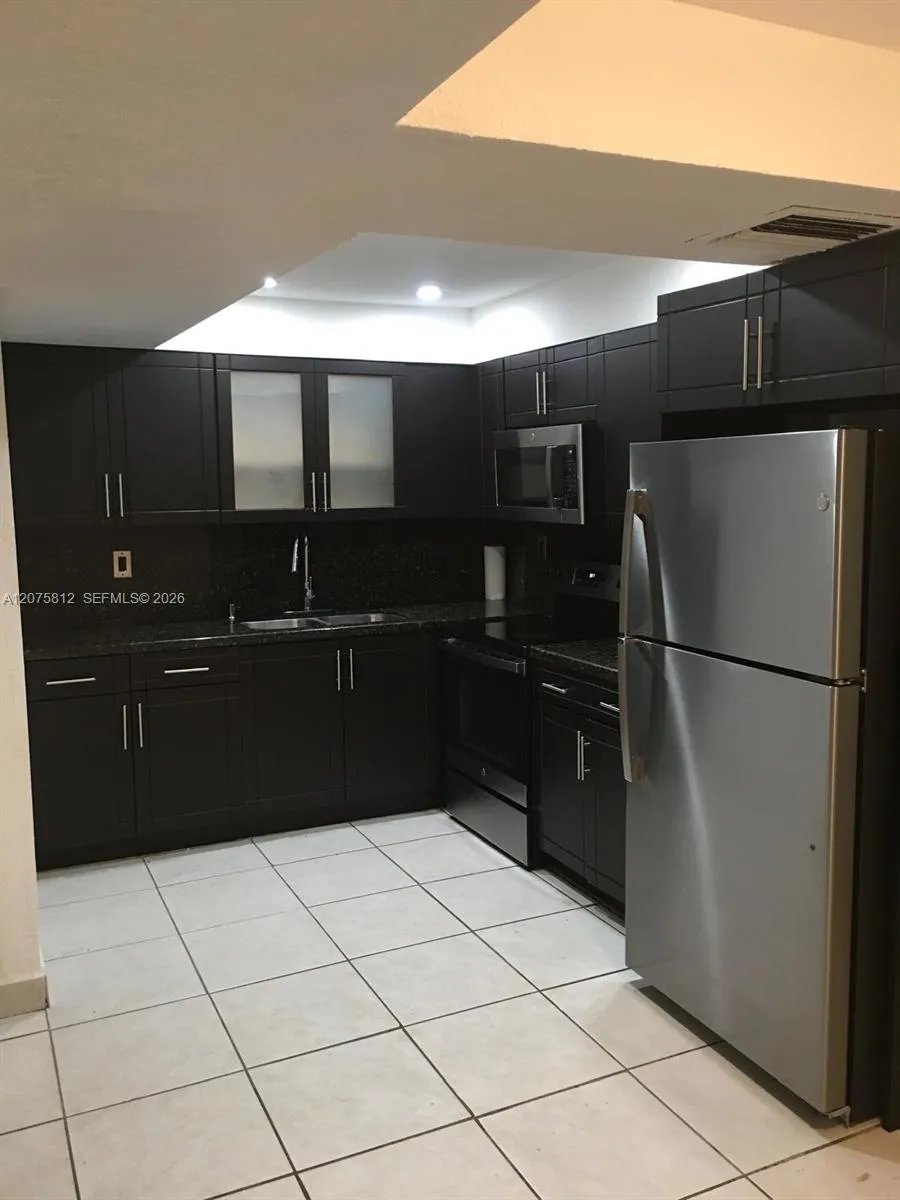 669 W 80th St #0 Hialeah, FL 33014