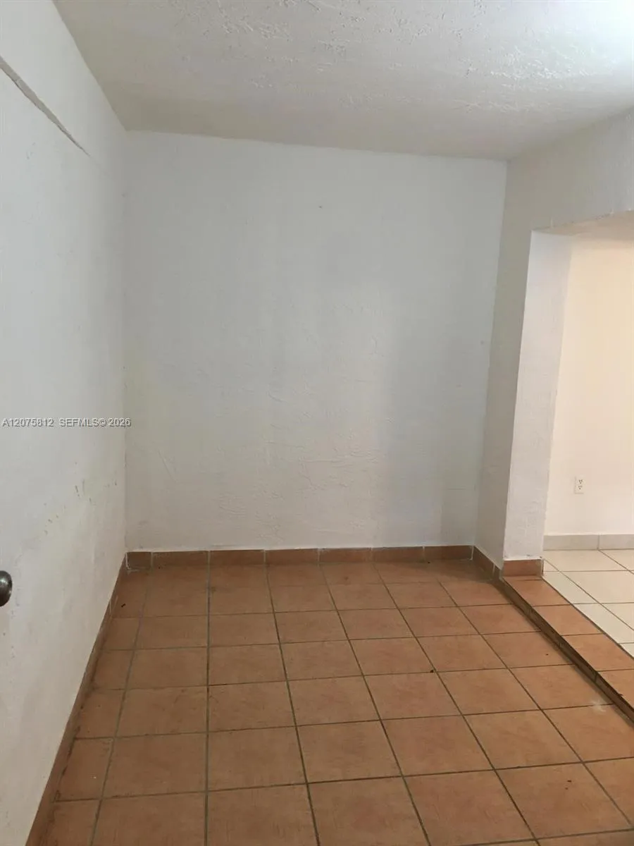 669 W 80th St #0 Hialeah, FL 33014