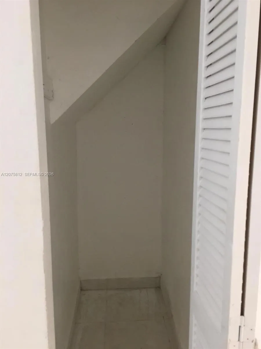 669 W 80th St #0 Hialeah, FL 33014