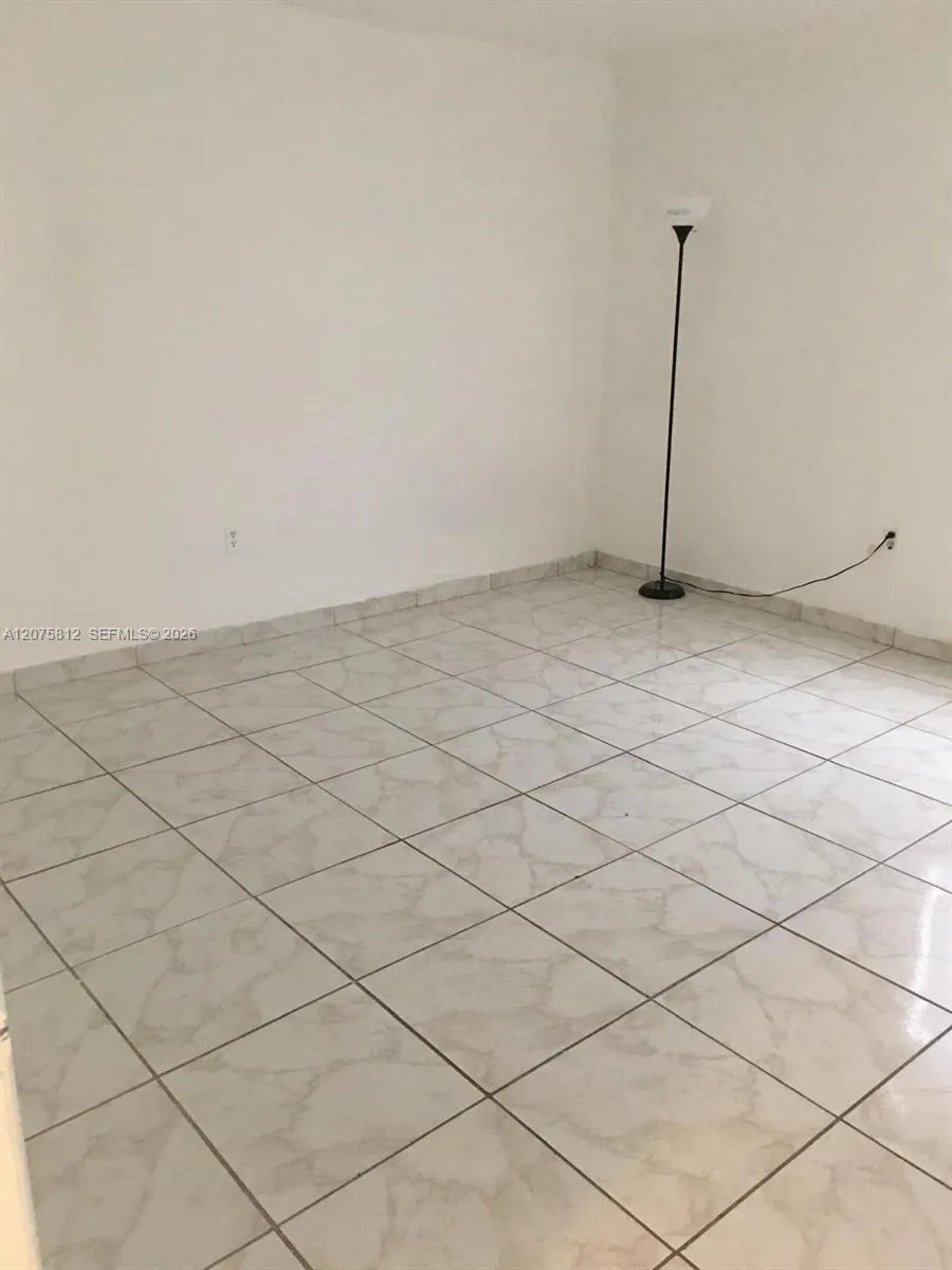 669 W 80th St #0 Hialeah, FL 33014