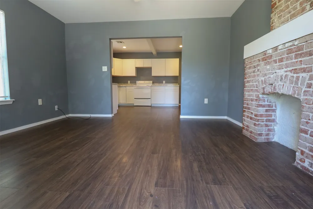 353 S Zunis Avenue Tulsa, OK 74104