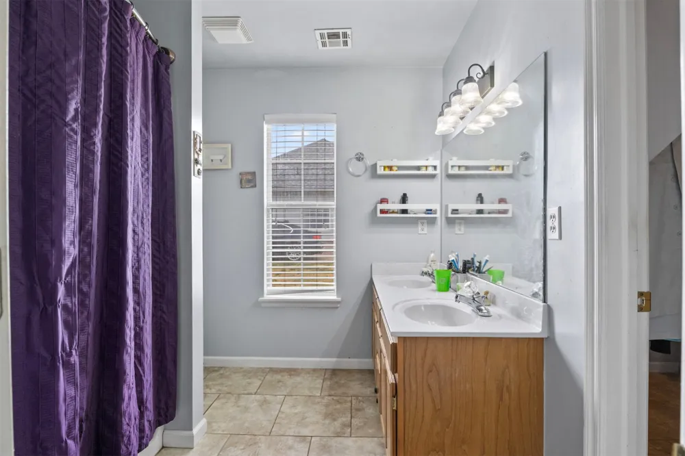 1105 S Hummingbird Lane Skiatook, OK 74070