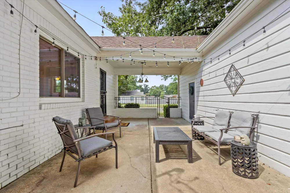 344 CHUCKWOOD RD Memphis, TN 38117