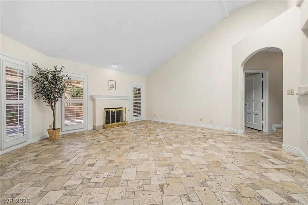 7159 Mission Hills Drive Las Vegas, NV 89113