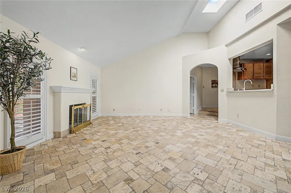 7159 Mission Hills Drive Las Vegas, NV 89113