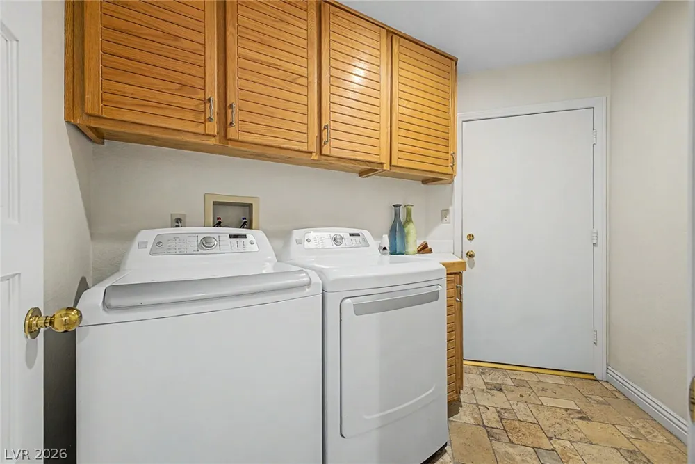 7159 Mission Hills Drive Las Vegas, NV 89113