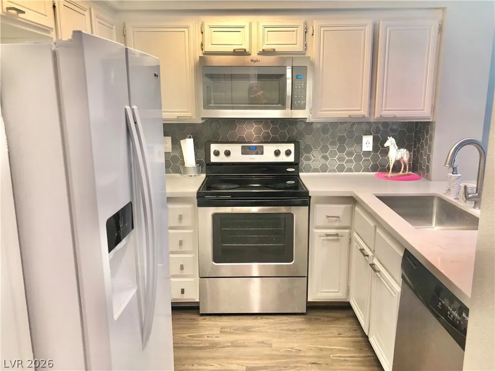 8917 ANTIOCH WAY Las Vegas, NV 89117