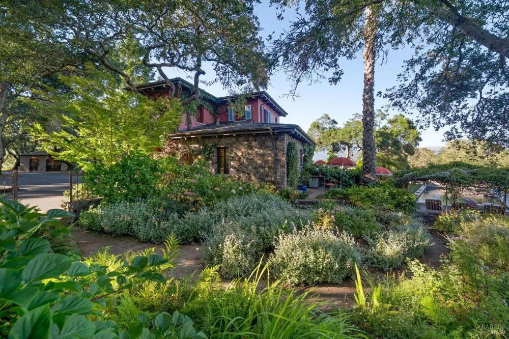 4296 Savannah Trail Santa Rosa, CA 95404