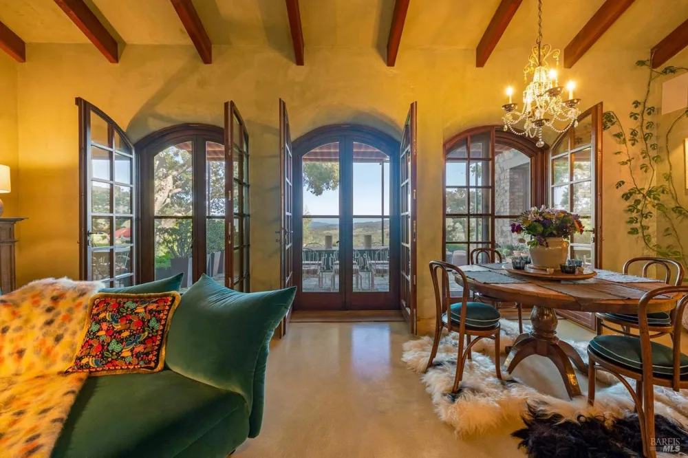 4296 Savannah Trail Santa Rosa, CA 95404