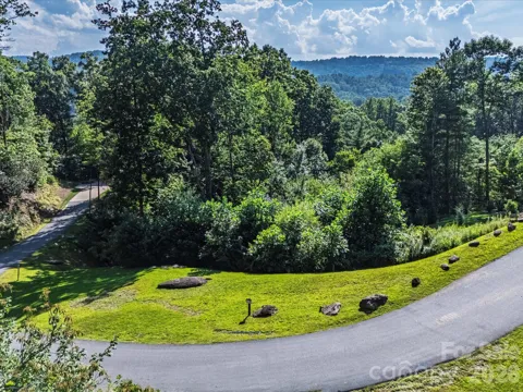 52 Lemongrass Trail