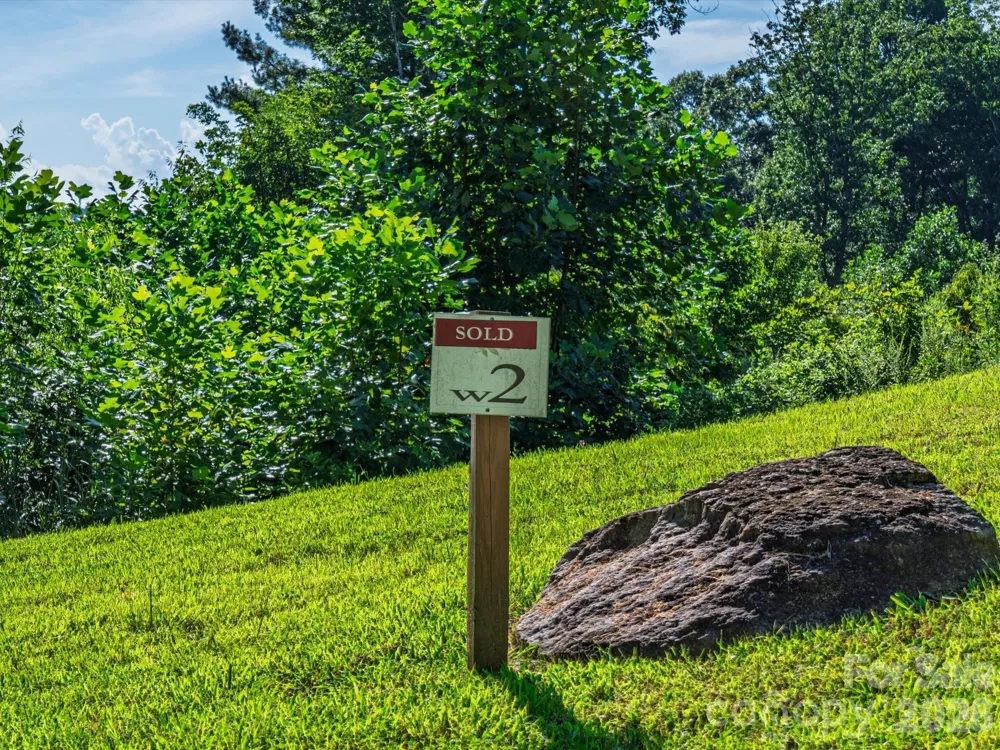52 Lemongrass Trail Hendersonville, NC 28791