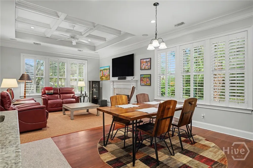 8 Fore Royal Circle Savannah, GA 31411