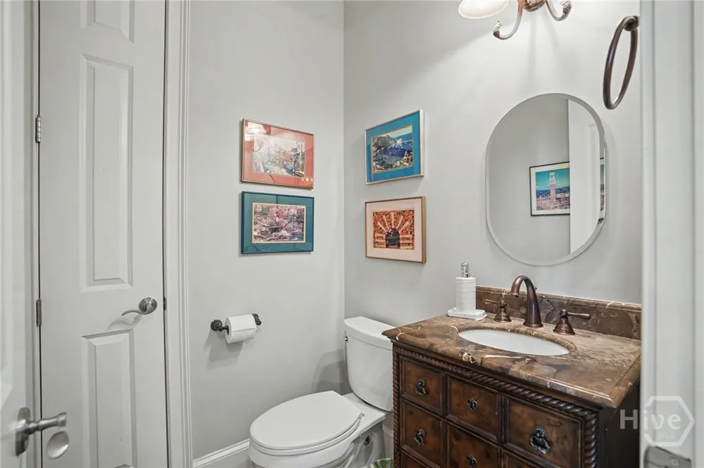 8 Fore Royal Circle Savannah, GA 31411