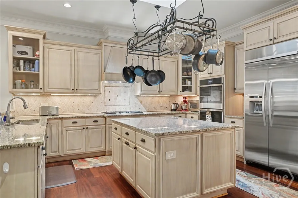 8 Fore Royal Circle Savannah, GA 31411
