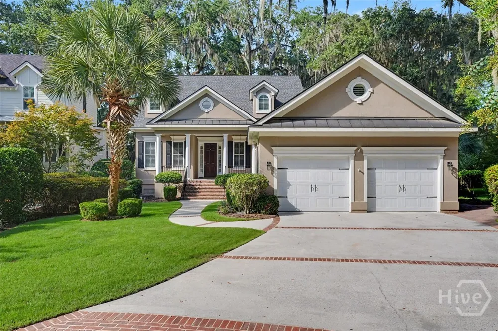 8 Fore Royal Circle Savannah, GA 31411