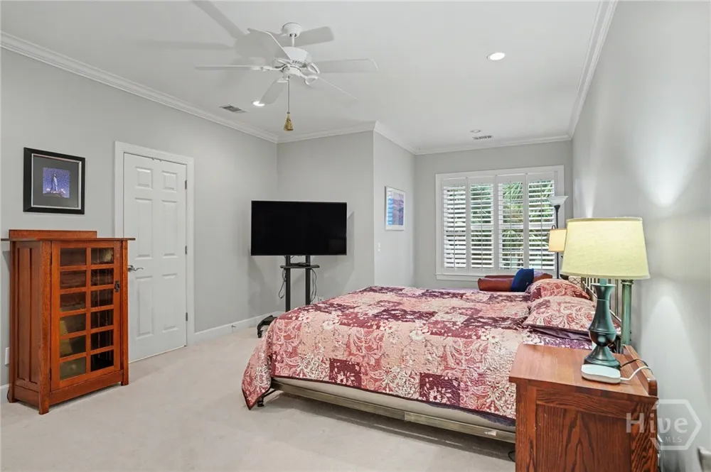8 Fore Royal Circle Savannah, GA 31411