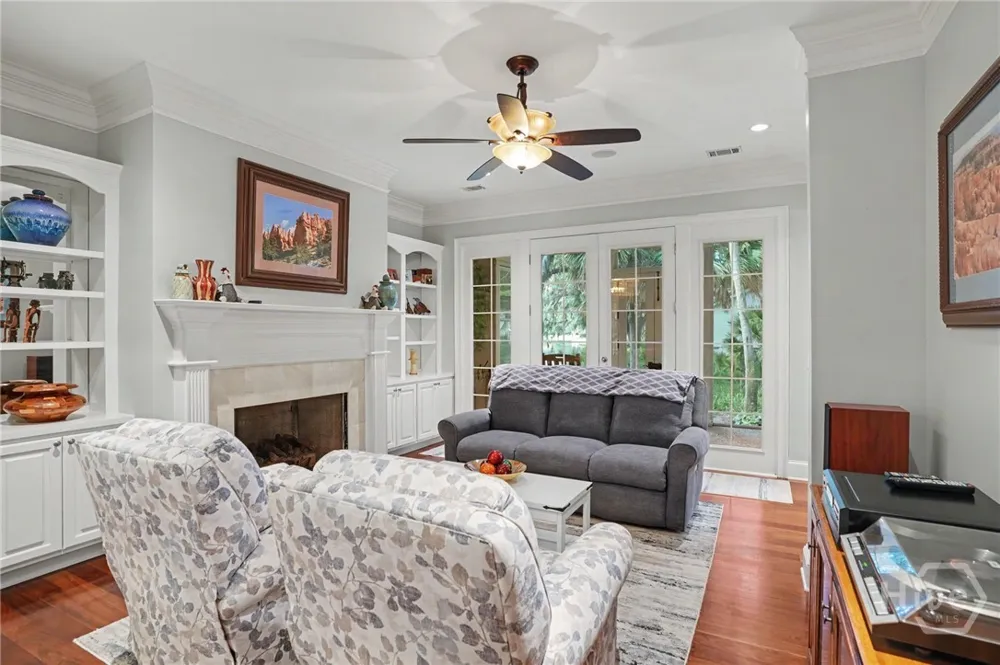 8 Fore Royal Circle Savannah, GA 31411