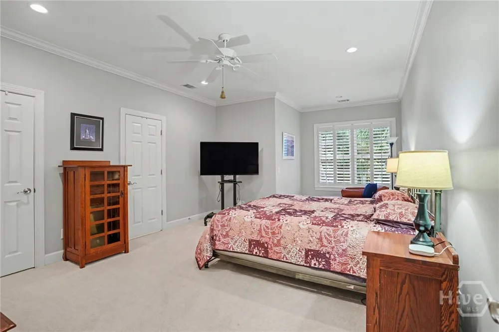 8 Fore Royal Circle Savannah, GA 31411