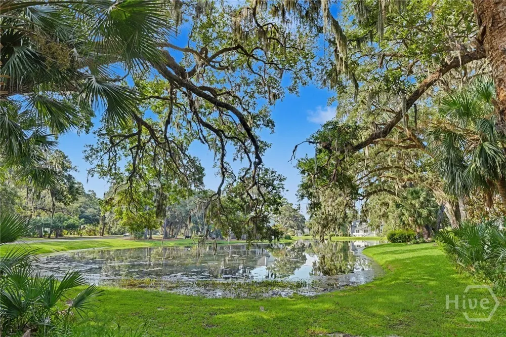 8 Fore Royal Circle Savannah, GA 31411
