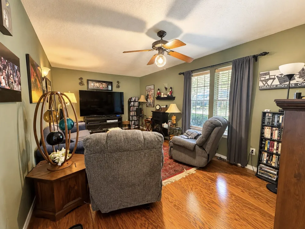 7260 Alto Caro Drive Dallas, TX 75248