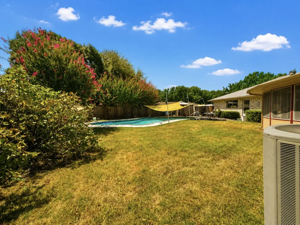 7260 Alto Caro Drive Dallas, TX 75248