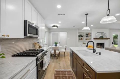 3018 Deep Valley Trail