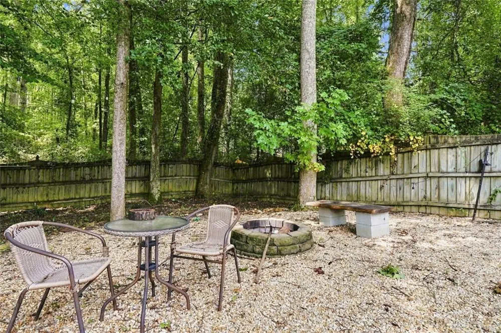 306 Chamberlyn Lane Hiram, GA 30141