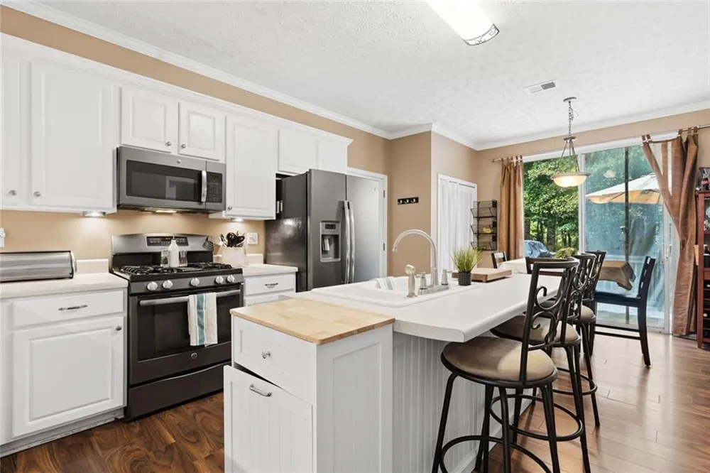 306 Chamberlyn Lane Hiram, GA 30141