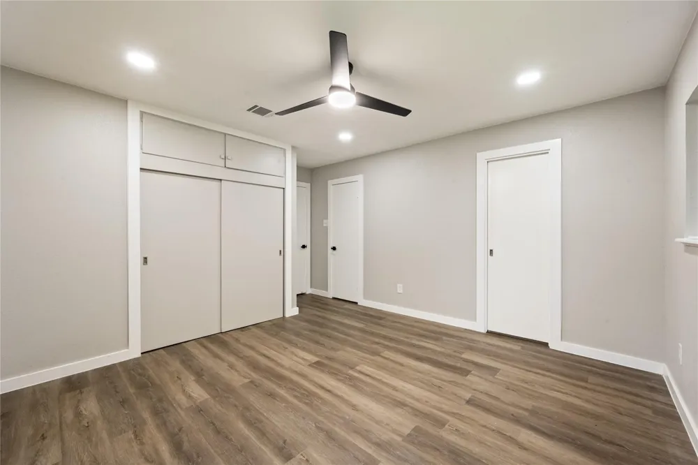 320 Burnett Drive Baytown, TX 77520