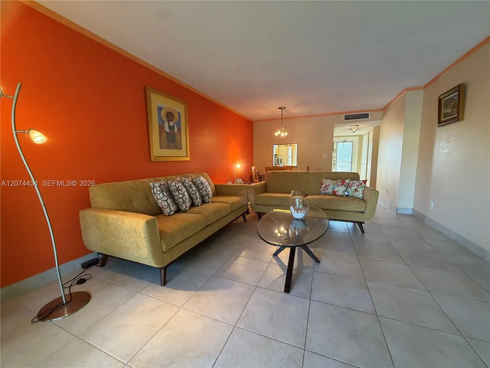 5890 NW 64th Ave #302 Tamarac, FL 33319