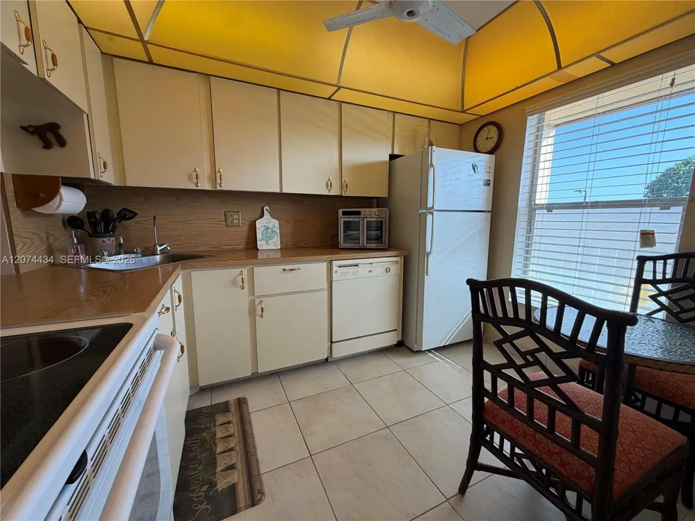 5890 NW 64th Ave #302 Tamarac, FL 33319