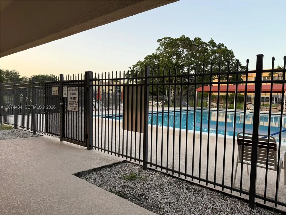 5890 NW 64th Ave #302 Tamarac, FL 33319