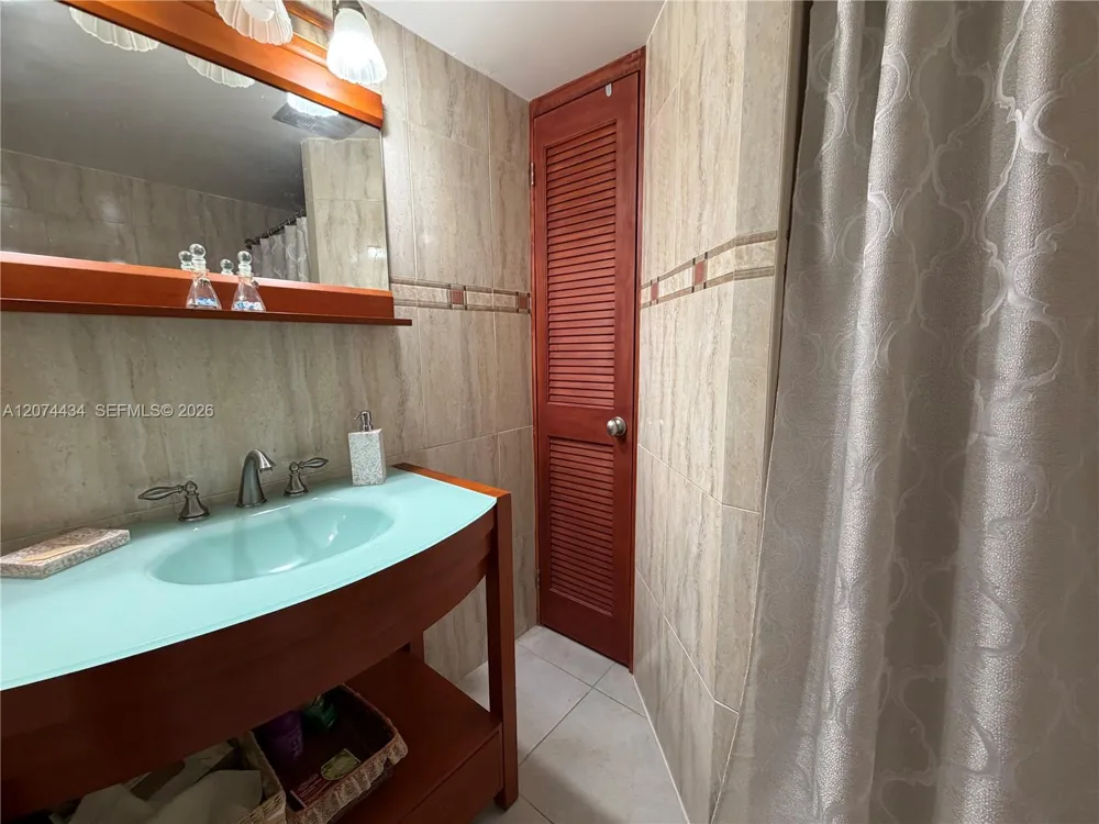 5890 NW 64th Ave #302 Tamarac, FL 33319
