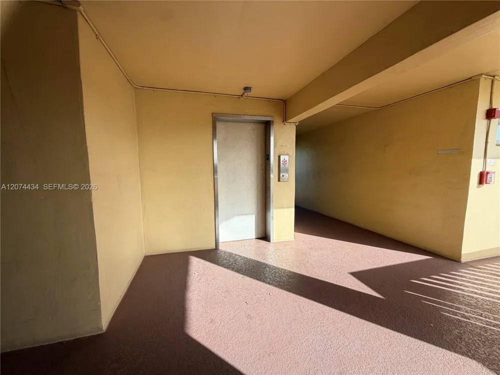 5890 NW 64th Ave #302 Tamarac, FL 33319