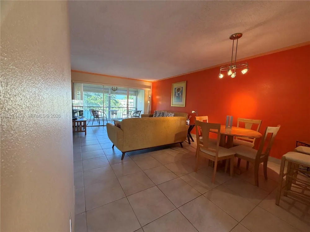 5890 NW 64th Ave #302 Tamarac, FL 33319