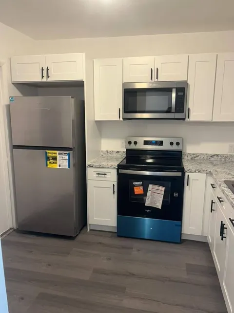 1400 NW 43 TERRACE