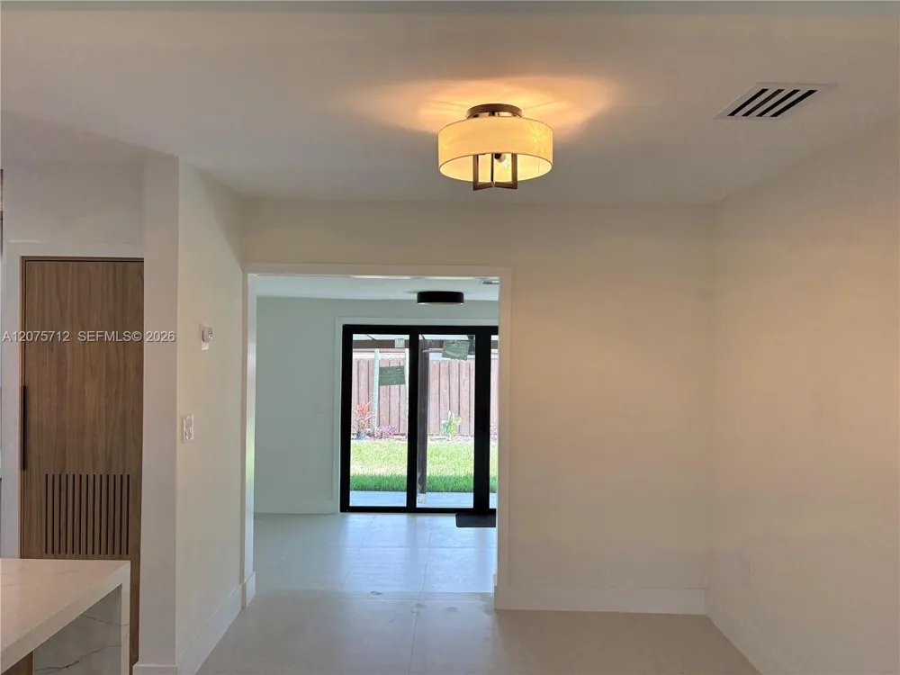 4291 SW 14th St Miami, FL 33134