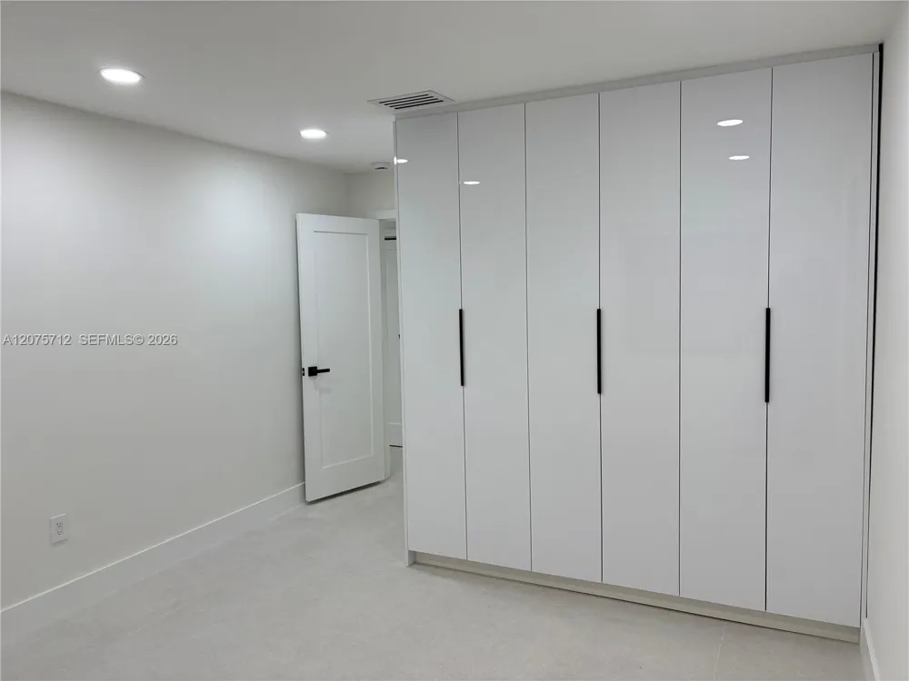 4291 SW 14th St Miami, FL 33134