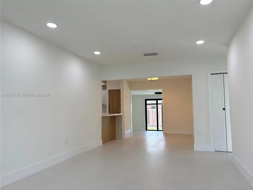 4291 SW 14th St Miami, FL 33134