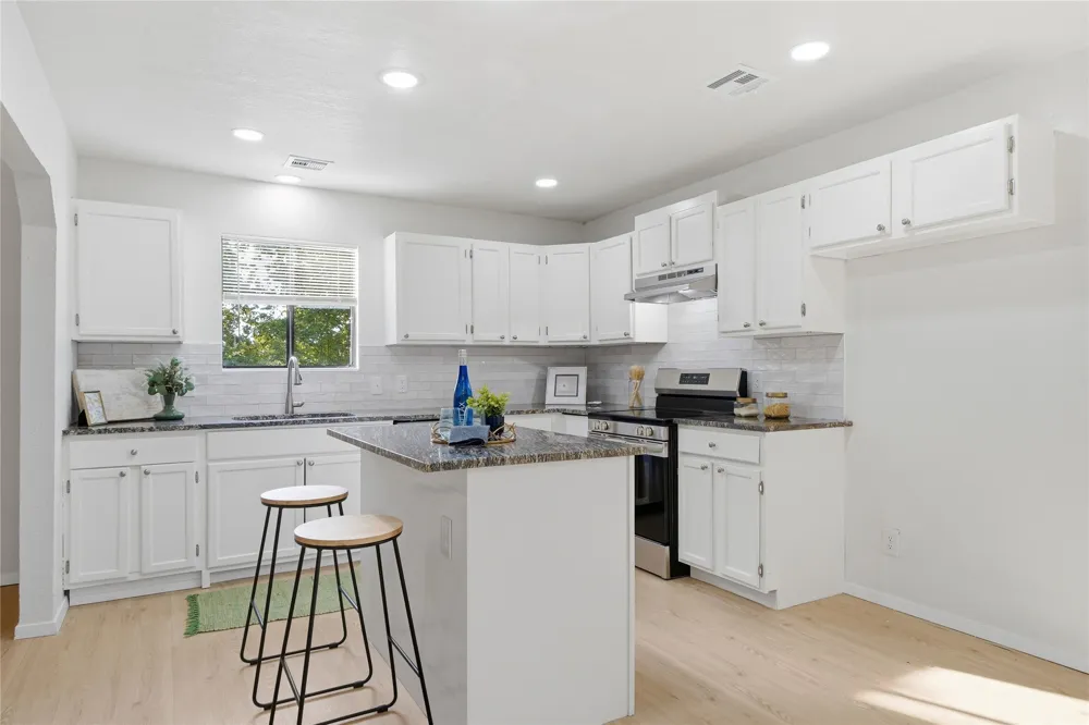 6303 Merrimack Drive Sand Springs, OK 74063