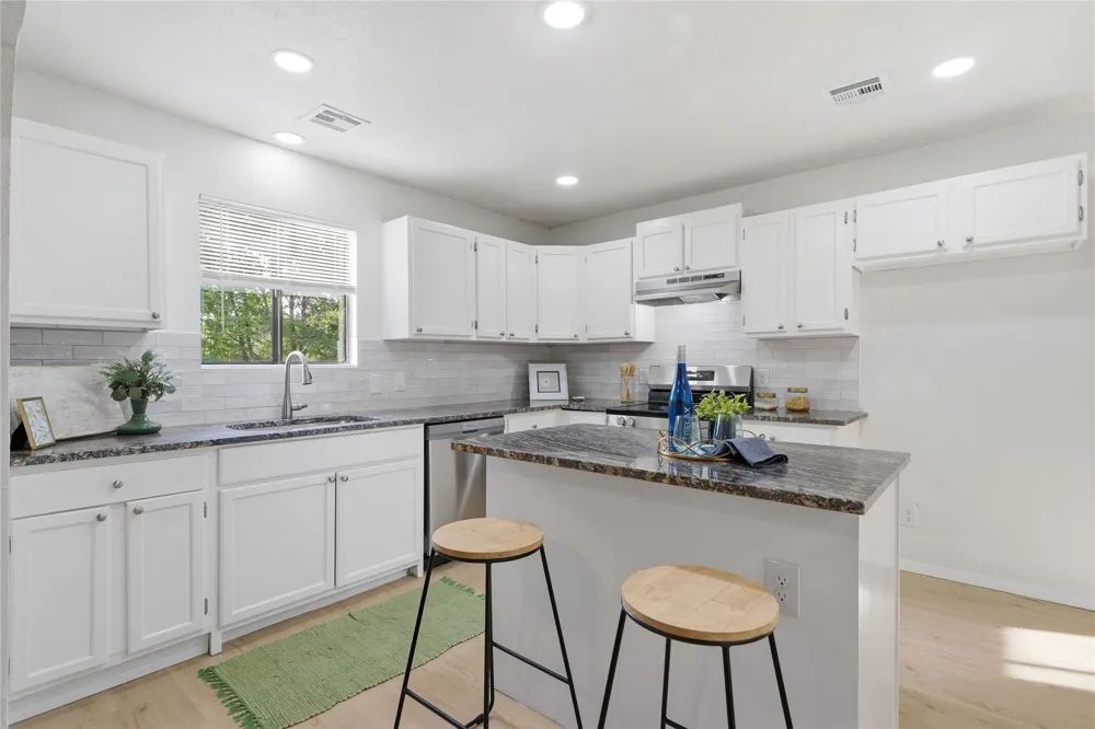 6303 Merrimack Drive Sand Springs, OK 74063