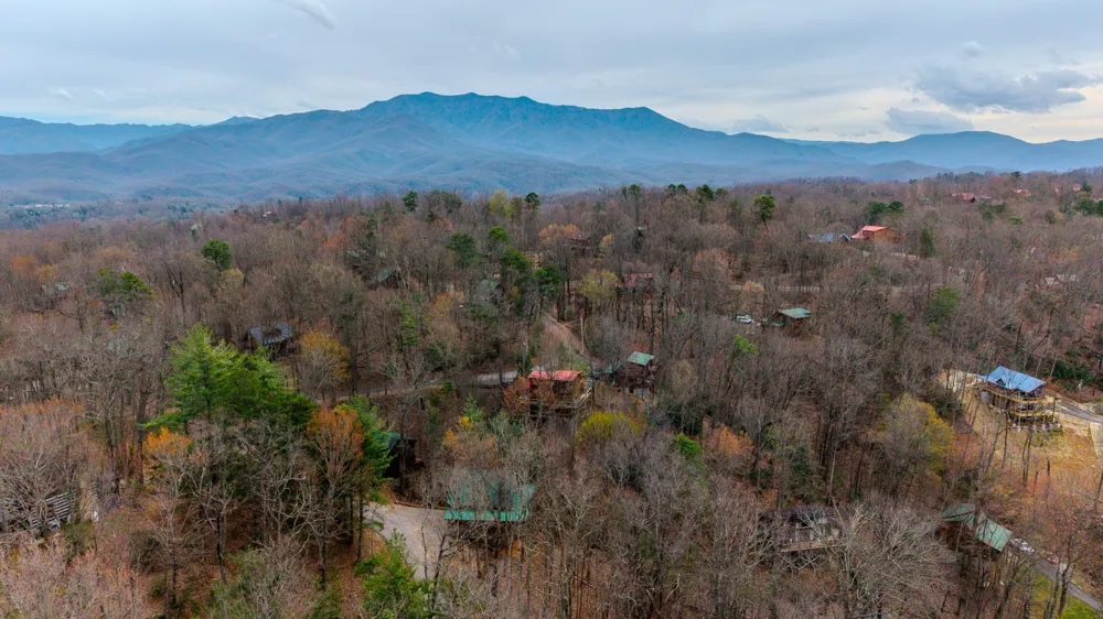 15 S Boogertown Rd Sevierville, TN 37876
